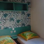 Mobil-home Le Montourey Camping *
