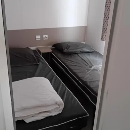 Campsite Mobil-home Le Montourey *