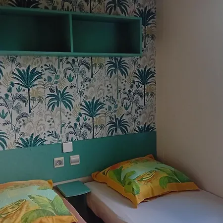 Mobil-home Le Montourey Campsite *