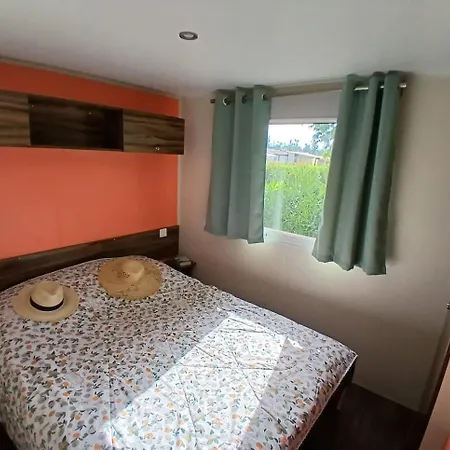 Campsite Mobil-home Le Montourey *