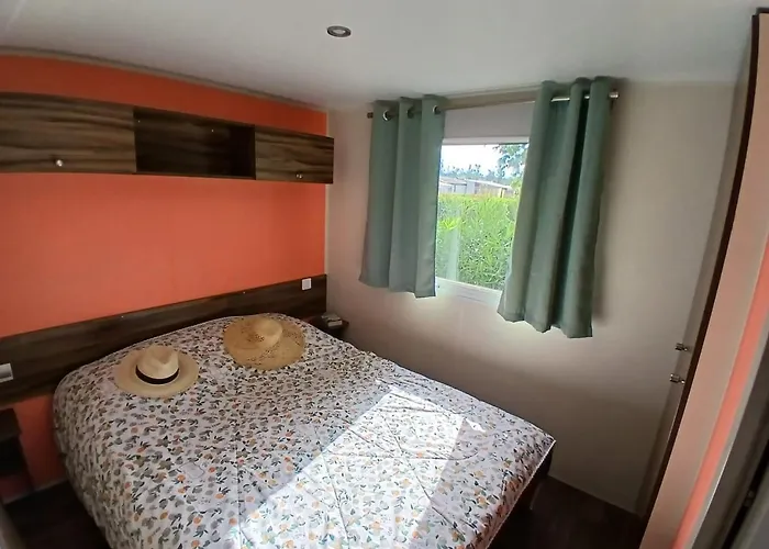 Κάμπινγκ Mobil-home Le Montourey *